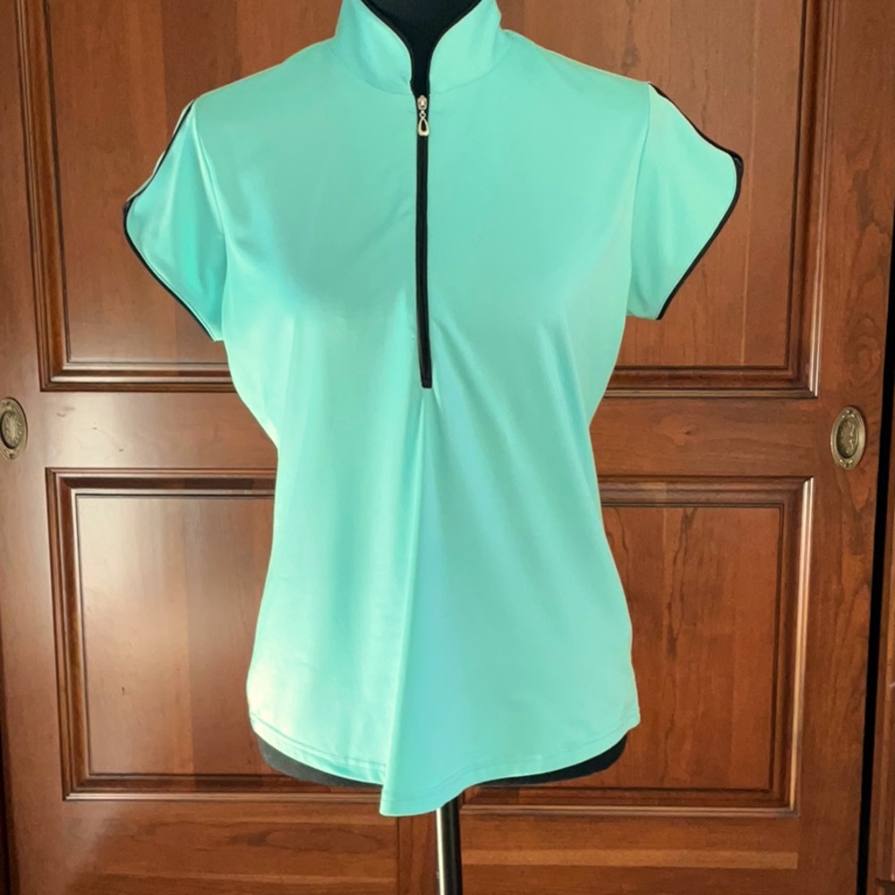 Bette and Court Golf Top